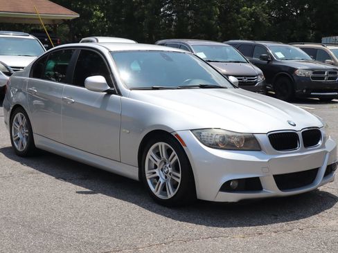 Used 2011 BMW 328i Sedan RWD image 3