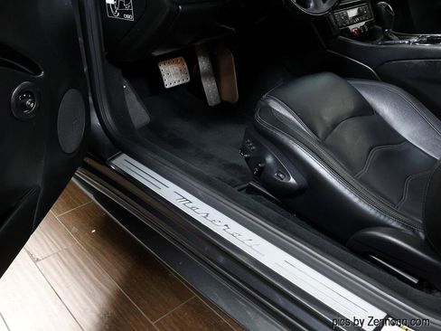 Used 2012 Maserati GranTurismo S RWD image 39