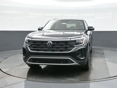 New 2026 Volkswagen Atlas Cross Sport SE AWD/4WD image 2