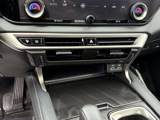 Used 2024 Lexus RX 350 Premium Plus w/ Convenience Package AWD/4WD image 17