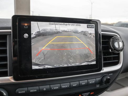 Certified 2025 Hyundai Venue Limited image 8