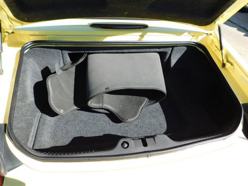 Used 2002 Ford Thunderbird image 11