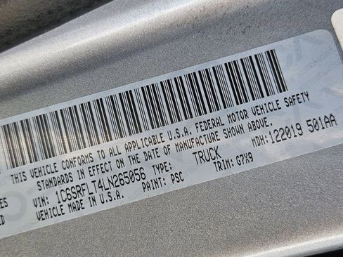 Used 2020 RAM 1500 Rebel image 30