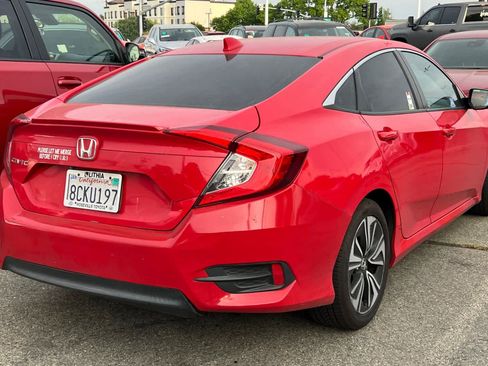 Used 2017 Honda Civic EX-T image 4