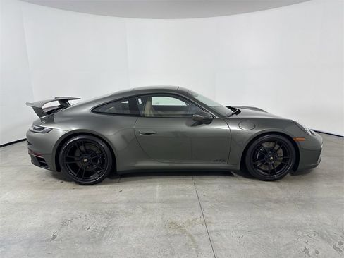 Certified 2024 Porsche 911 Carrera GTS image 8