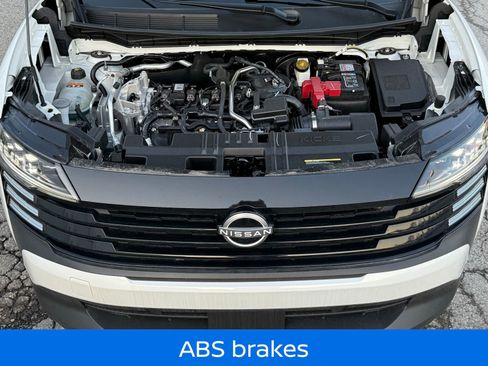 Certified 2025 Nissan Kicks SV image 31