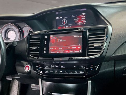 Used 2017 Honda Accord EX-L image 7