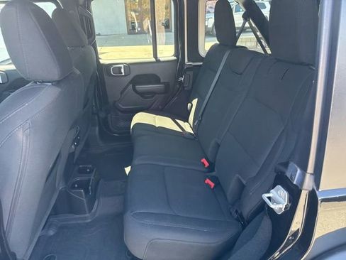 Certified 2022 Jeep Wrangler Unlimited Sport AWD/4WD image 26