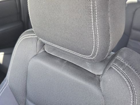 Used 2022 Nissan Frontier SV w/ Technology Package image 24