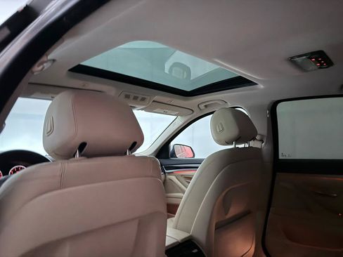 Used 2015 BMW 528i xDrive Sedan AWD/4WD image 22