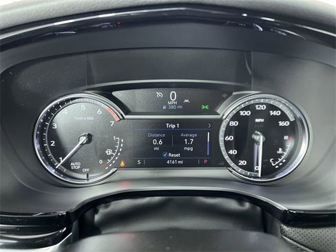 Used 2025 Cadillac XT6 Luxury image 11