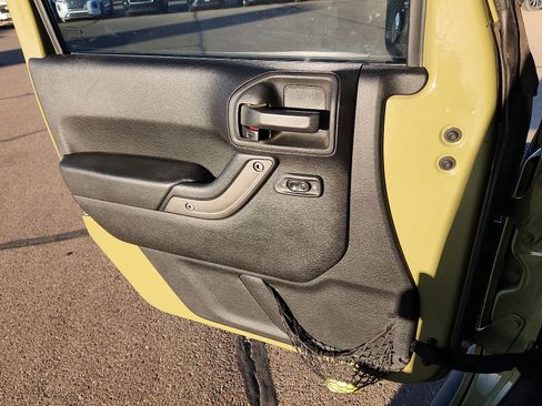 Used 2013 Jeep Wrangler Unlimited Sport image 17