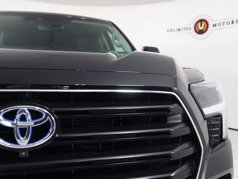 Used 2024 Toyota Sequoia Limited image 21