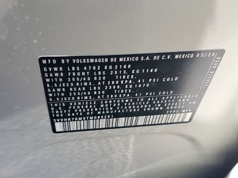 New 2026 Volkswagen Tiguan SE R-Line FWD image 32