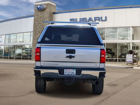 Used 2018 Chevrolet Silverado 2500 LT w/ LT Convenience Package image 3