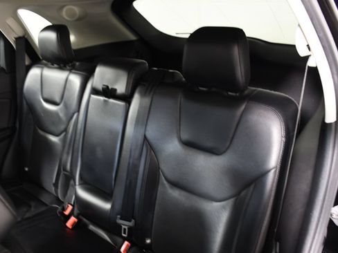 Used 2022 Ford Edge Titanium w/ Equipment Group 301A AWD/4WD image 28