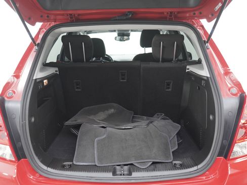Used 2020 Chevrolet Trax LS w/ Tint and Cruise Package AWD/4WD image 16