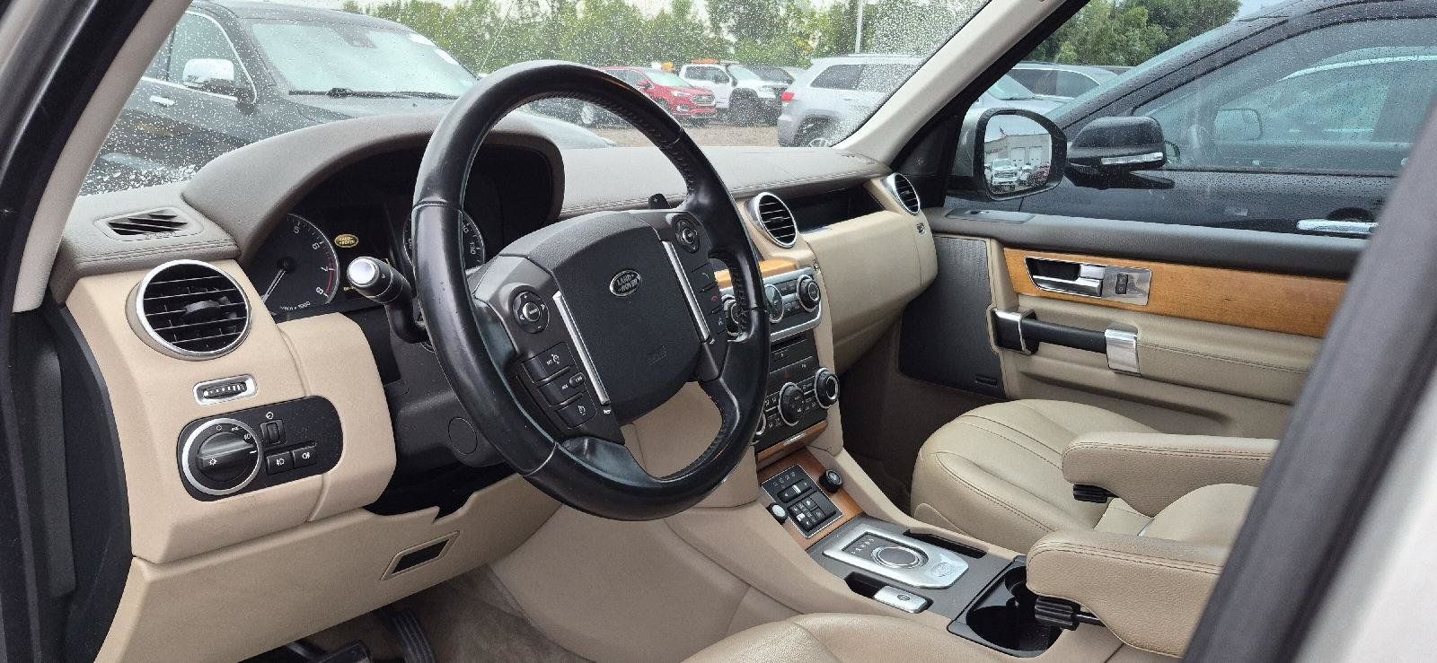 Used 2014 Land Rover LR4 HSE AWD/4WD image 7