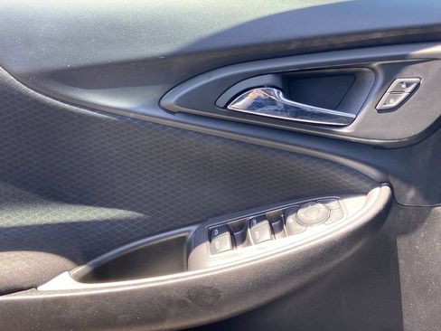 Used 2023 Chevrolet Malibu LT FWD image 18