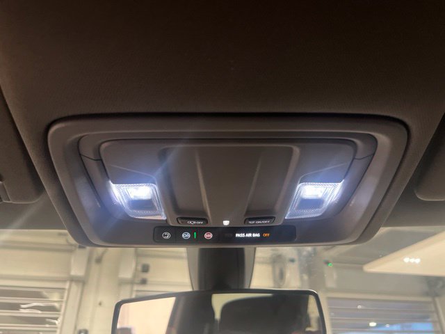 Used 2022 Chevrolet Silverado 1500 Custom Trail Boss AWD/4WD image 18
