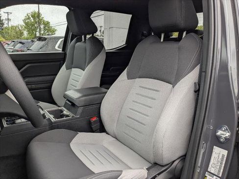 Certified 2025 Toyota Tacoma TRD Sport AWD/4WD image 37