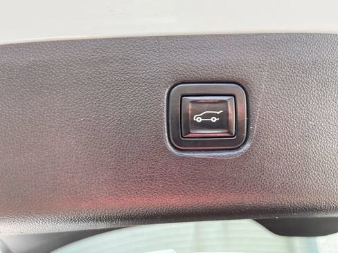 Used 2021 Chevrolet Blazer LT w/ Sound & Technology Package AWD/4WD image 23