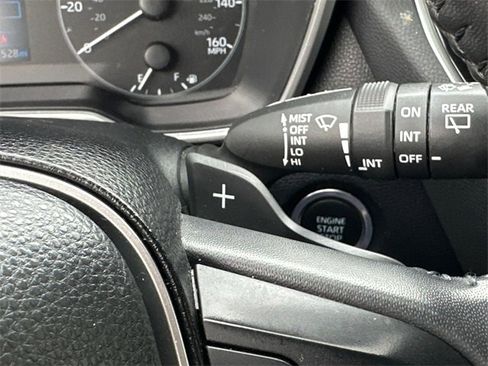 Certified 2023 Toyota Corolla SE image 29