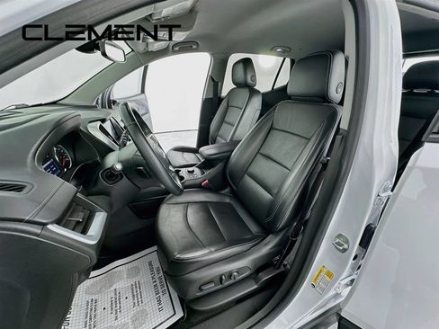 Used 2023 GMC Terrain SLT w/ Tech Package AWD/4WD image 29
