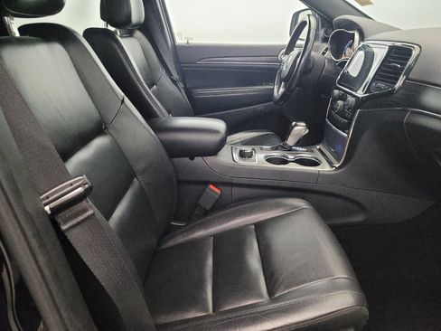 Used 2020 Jeep Grand Cherokee Limited AWD/4WD image 21