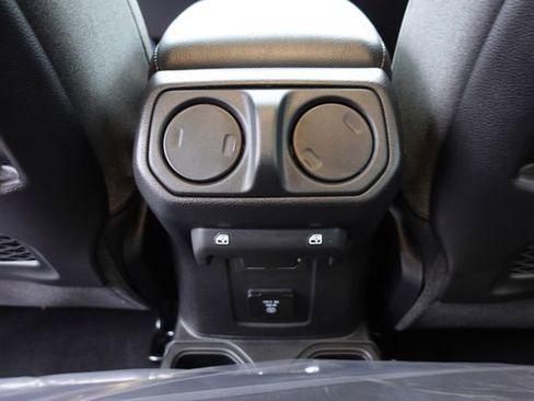 New 2026 Jeep Wrangler Unlimited Rubicon w/ Technology Group image 23