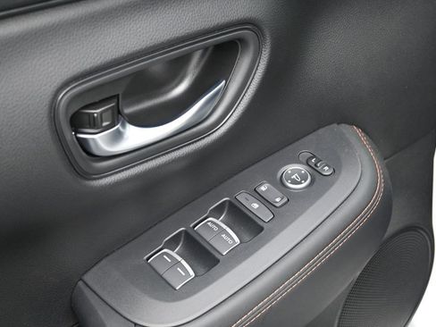 Used 2026 Honda HR-V Sport image 17