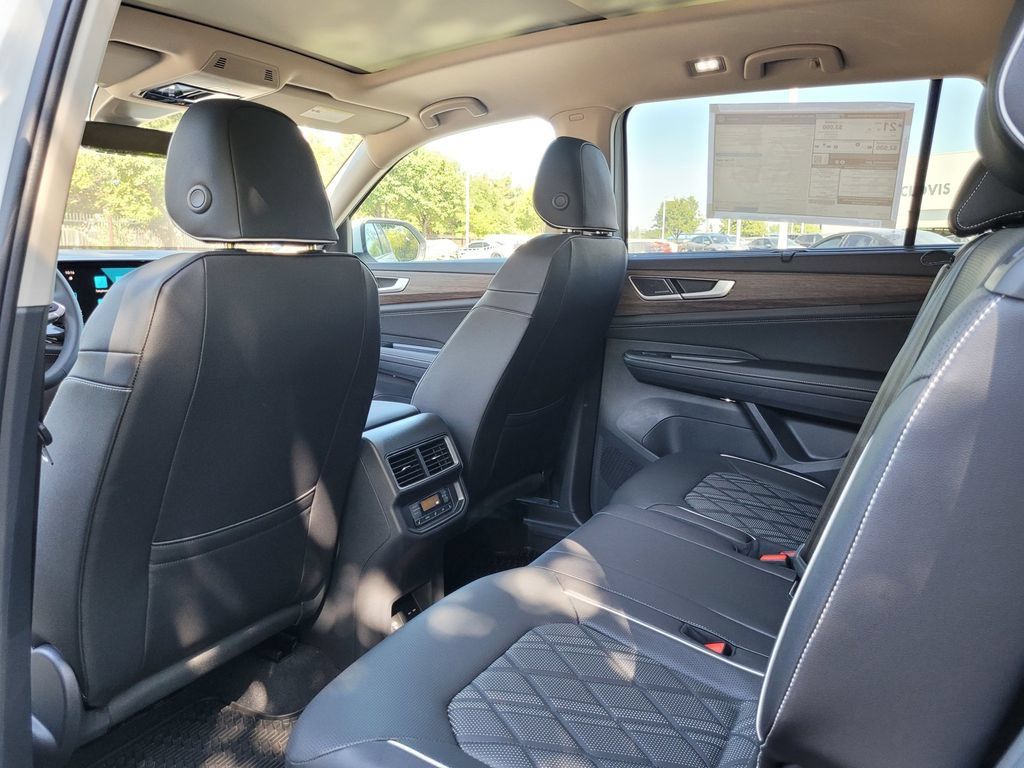 New 2025 Volkswagen Atlas SEL Premium R-Line AWD/4WD image 15