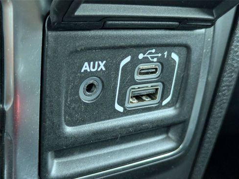 Certified 2025 Jeep Gladiator Mojave w/ Convenience Group AWD/4WD image 25
