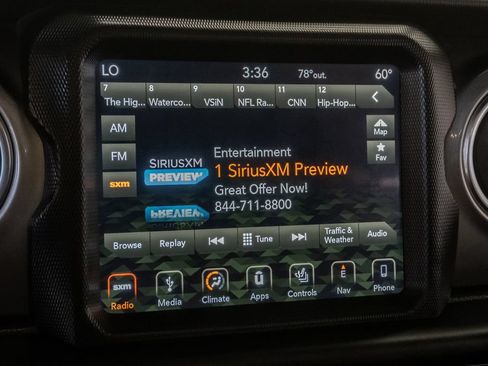Used 2019 Jeep Wrangler Unlimited Sahara AWD/4WD image 18