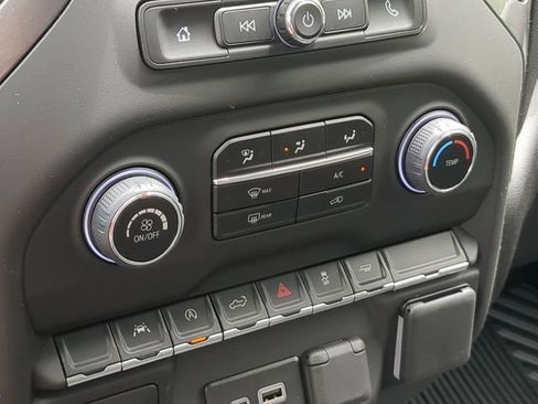 New 2025 Chevrolet Silverado 1500 Custom image 31