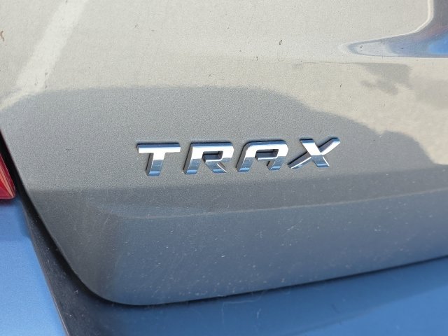 Used 2019 Chevrolet Trax LT w/ LT Convenience Package FWD image 12