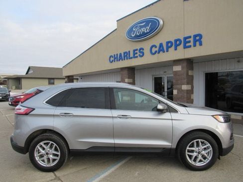 Used 2024 Ford Edge SEL w/ Convenience Package AWD/4WD image 4