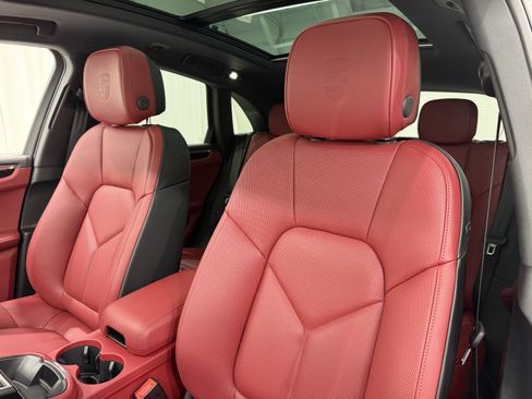 New 2026 Porsche Macan S image 5