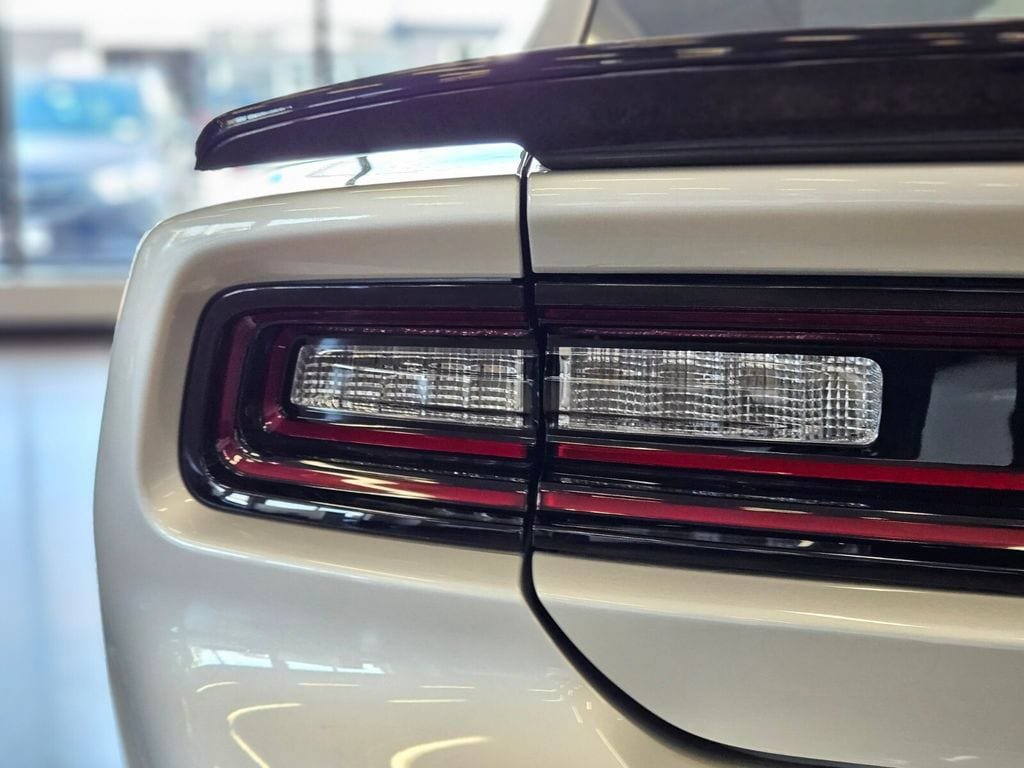 New 2025 Dodge Charger Daytona Scat Pack w/ Track Pack AWD/4WD image 9