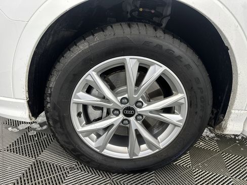 Certified 2025 Audi Q3 2.0T Premium image 13