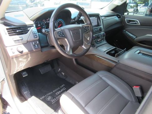 Used 2019 GMC Yukon Denali w/ Denali Ultimate Package RWD image 20