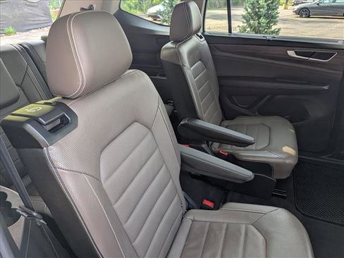 Certified 2025 Volkswagen Atlas SEL AWD/4WD image 18