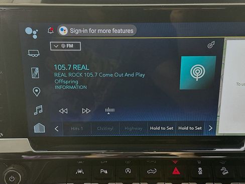 Used 2025 Chevrolet Silverado 1500 ZR2 w/ Technology Package image 17