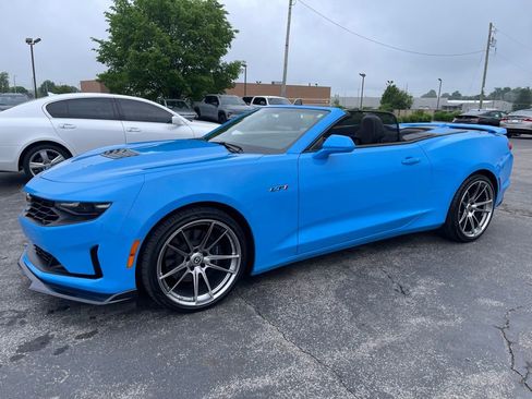 Used 2023 Chevrolet Camaro LT w/ Technology Package RWD image 6