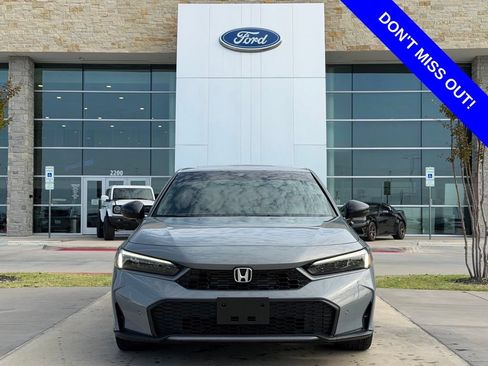 Used 2025 Honda Civic Sport image 2