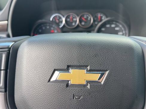 Used 2023 Chevrolet Tahoe LS image 33