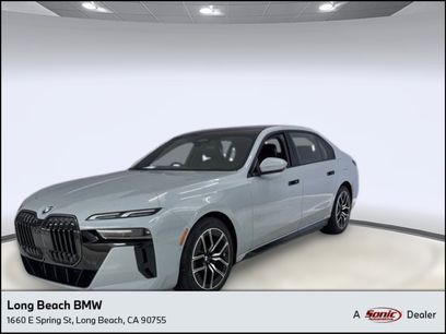 New 2025 BMW i7 xDrive60 w/ Premium Package