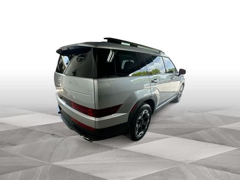 Used 2024 Hyundai Santa Fe SEL FWD image 8