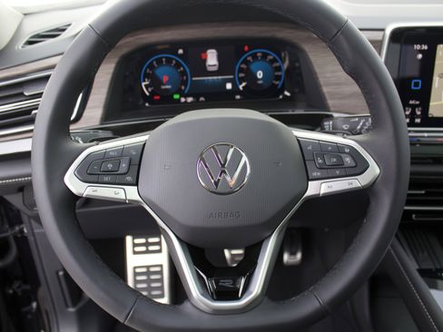 New 2026 Volkswagen Atlas SEL Premium R-Line AWD/4WD image 16