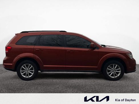Used 2013 Dodge Journey SXT w/ Flexible Seating Group image 6